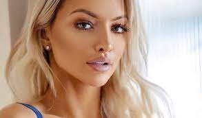 Lindsey Pelas Net Worth 2021, Bio, Education, Career