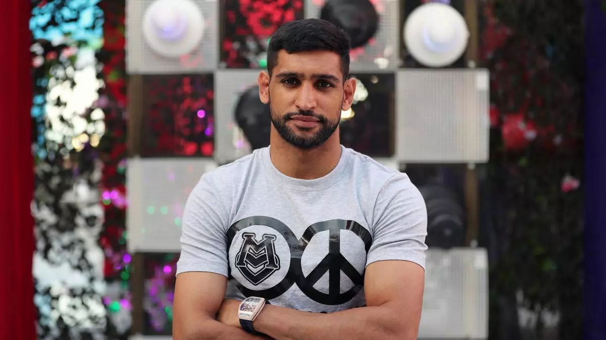 Amir Khan Net Worth 2022 – Revealed After He Donated Money!